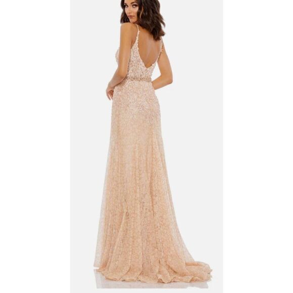 Mac Duggal A79341 Appliqué Sleeveless Plunge Neck Trumpet Blush Gown. Size 2. 17 - Picture 2 of 15